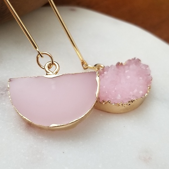 💎💎 Druzy Drop Earrings - Pink - Picture 4 of 7
